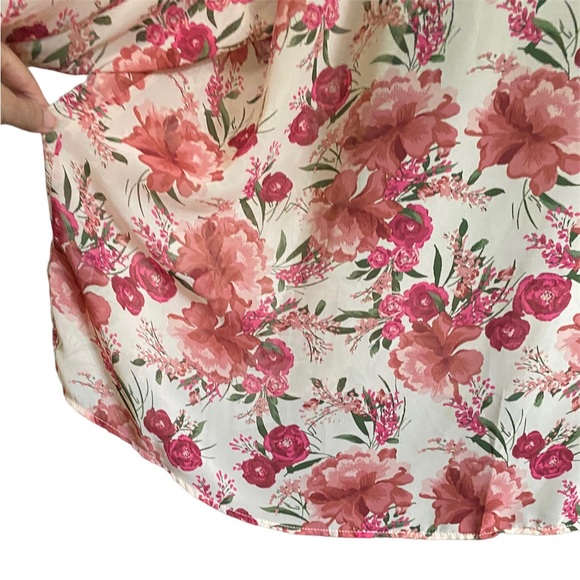 NWOT Torrid Shiffon Smocked Mock Neck Floral Pink Sheer Blouse  Size 4 - Picture 6 of 13